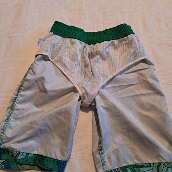 Hanna Andersson boys size 130 of 8 green swim shorts, GUC - Picture 4 of 5